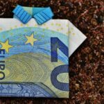 Курс валют в Украине 31 августа 2025: сколько стоит доллар и евро