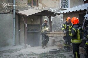 В Одессе обрушился жилой дом: в квартирах заблокировало людей