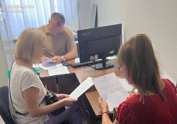 В Одесской области депутат поселкового совета распространяла пророссийские материалы: дело направили в суд