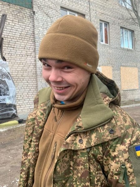 У&nbsp;нього була одна відповідь: &laquo;Там мої побратими. Мусимо стояти на&nbsp;смерть&raquo;: історія 22-річного захисника, який віддав життя за&nbsp;Україну