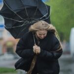 Ветер будет сбивать с ног: в Одессе объявили штормовое предупреждение