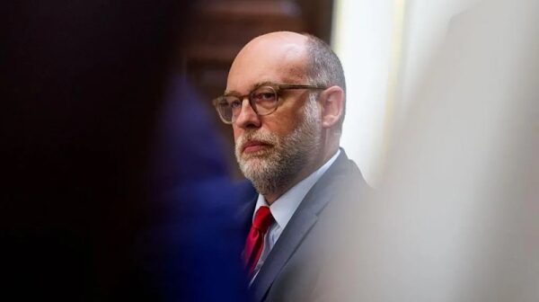 Трамп запускает масштабное сокращение федеральных служащих Трамп запускает масштабное сокращение федеральных служащих