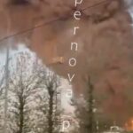 У російському Ярославлі сильна пожежа на НПЗ (фото, відео)