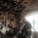«Це важке випробування»: рятувальник гасив пожежу у власній квартирі після атаки дрона