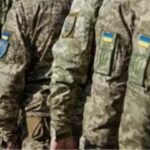 Два мільйони у розшуку, 200 тисяч у СЗЧ: експерт пояснив, чому у ЗСУ проблеми з комплектацією