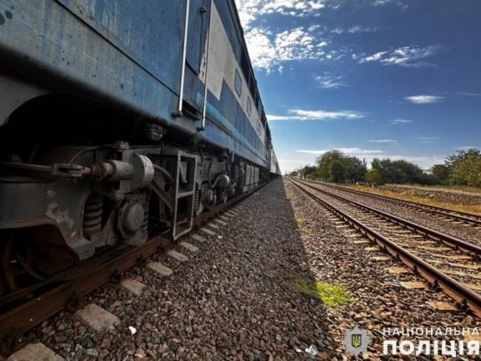 Суд звільнив від відповідальності залізничників, які майже добу возили в&nbsp;тепловозі частини тіла збитої ними жінки, а&nbsp;потім позбулися їх