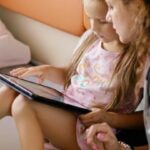 В українських поїздах далекого прямування з’явиться інтернет. Але платний