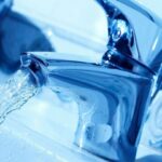 Дійте невідкладно: що робити, якщо замерзла холодна вода в пластиковій трубі