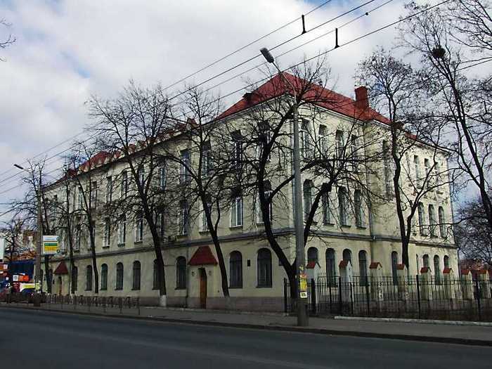 Батько лишив Грушевському стільки грошей, що&nbsp;той побудував шестиповерховий будинок і&nbsp;училище: вийшла книга про українську інтелігенцію початку&nbsp;ХХ століття